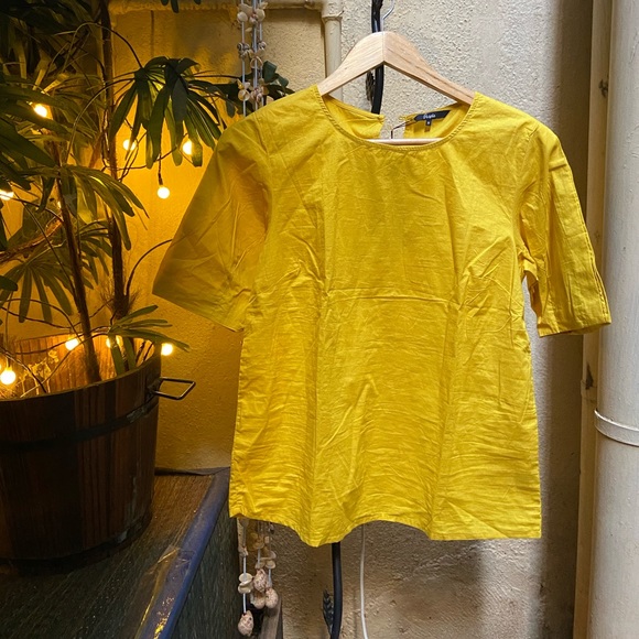 People Tops. Size- M - Picture 3 of 11